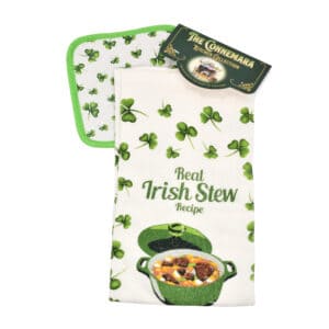 Irish stew kitchen towel with the recipe for real Irish stew. Complete your Irish kitchen with our kitchenware from the Connemara Kitchen.