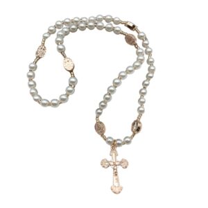 Our Irish rosary bracelet is perfect for Holy Communion or any time of year. Presented in a velvet gift boxed. A lasting symbol of prayer and tradition.