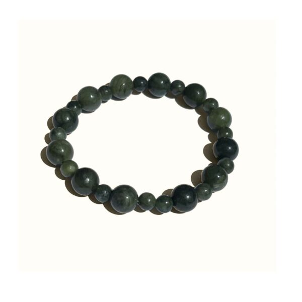 Smooth, cooling round beads of genuine, unique Connemara Beads fashioned into a classic bracelet. A wonderful authentic gift from Ireland.
