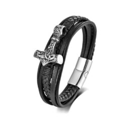 Embrace Norse power with this Viking Thor’s Hammer black leather bracelet, inspired by the Vikings in Ireland. Featuring a detailed stainless steel Mjölnir.
