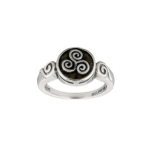 Triskele sterling silver Connemara Marble ring. Hand crafted in Ireland with unique and natural green Connemara Marble and hallmarked sterling silver.