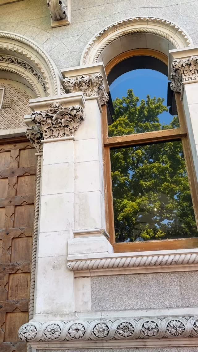 Did you know? 🤔

Connemara Marble can be found on the staircases of the Museum Building in Dublin’s Trinity College? This building is home to the Department of Geology in Trinity College ☘️ 

Worth a visit if you ever find yourself in Dublin! 💚

#connemaramarble #trinitycollege #madeinireland #unique