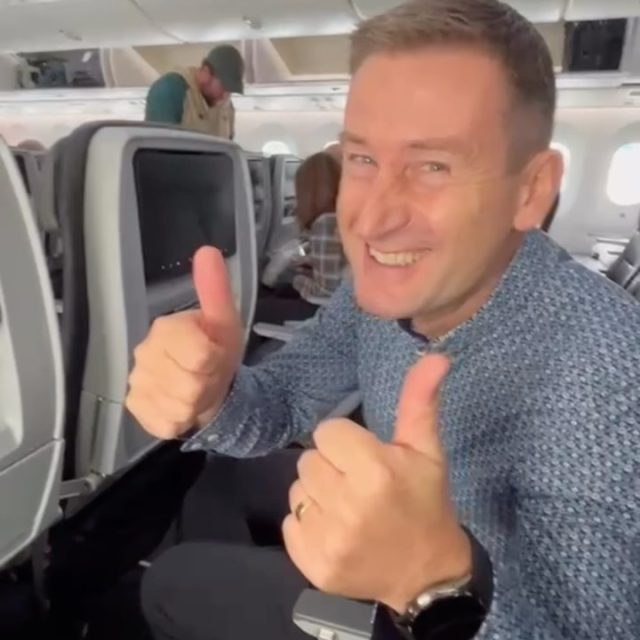 Come with us to @qvc ☘️

Denise, Dan and Stephen have made the trip stateside to appear on QVC this week! Make sure you tune in! 

#connemaramarble #madeinireland #comewithus #qvc